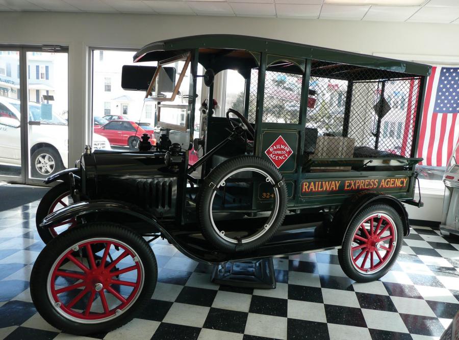  Ford Model T Delivery Wagon 1921 года  (фото 1 из 2)